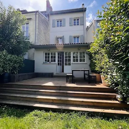 Charmante Echoppe Avec Piscine Tatil Evi Bordeaux